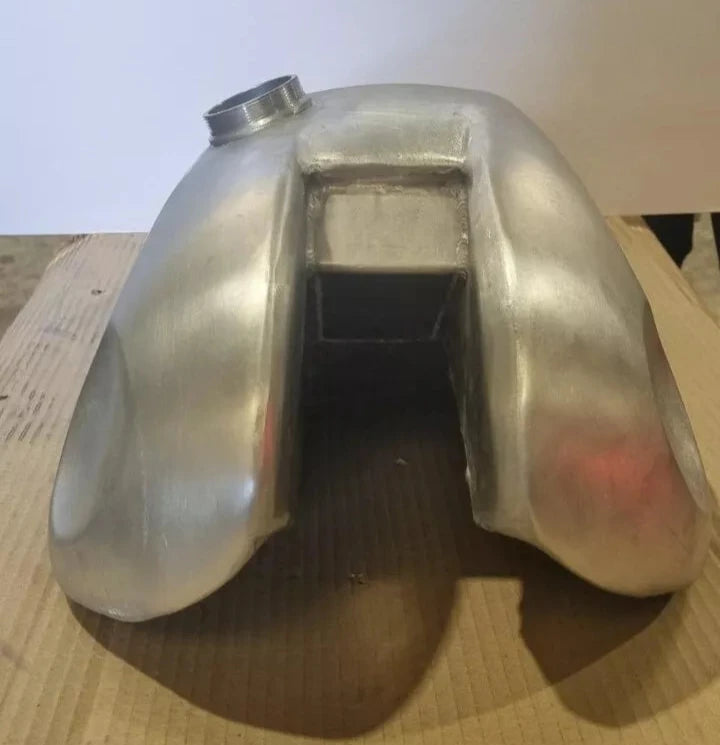 LYTA TRITON Featherbed Wideline Manx Style 3.5 Gal Alloy Fuel Tank